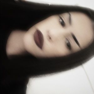 Meet your Posher, Isabel